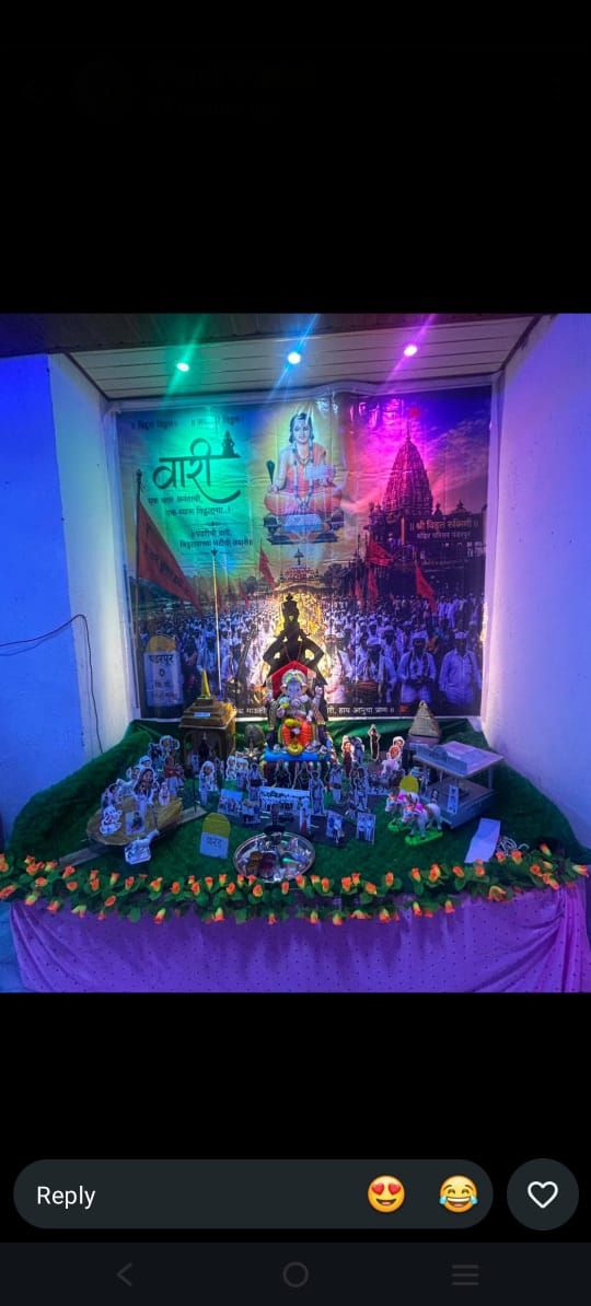 वारी देखाव्यासह घरगुती बाप्पाची भक्तिमय आरास