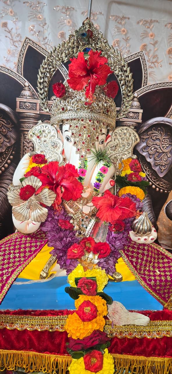 घरगुती गणपती ,
दगडुशेट हलवाई पुणे प्रतिक्रृती, photo 2 of 2