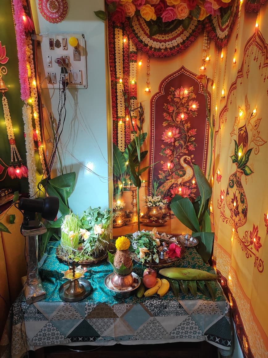 Join family ganesh sthapana 50 yrs old