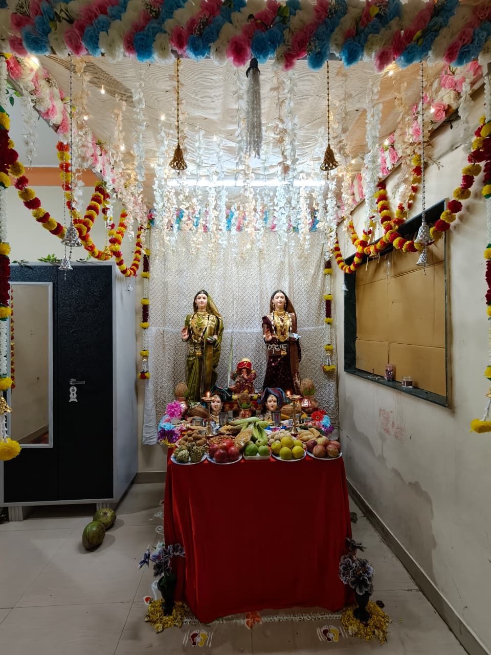 आमचे घरगुती गौरी गणपती डेकोरेशन, photo 4 of 4