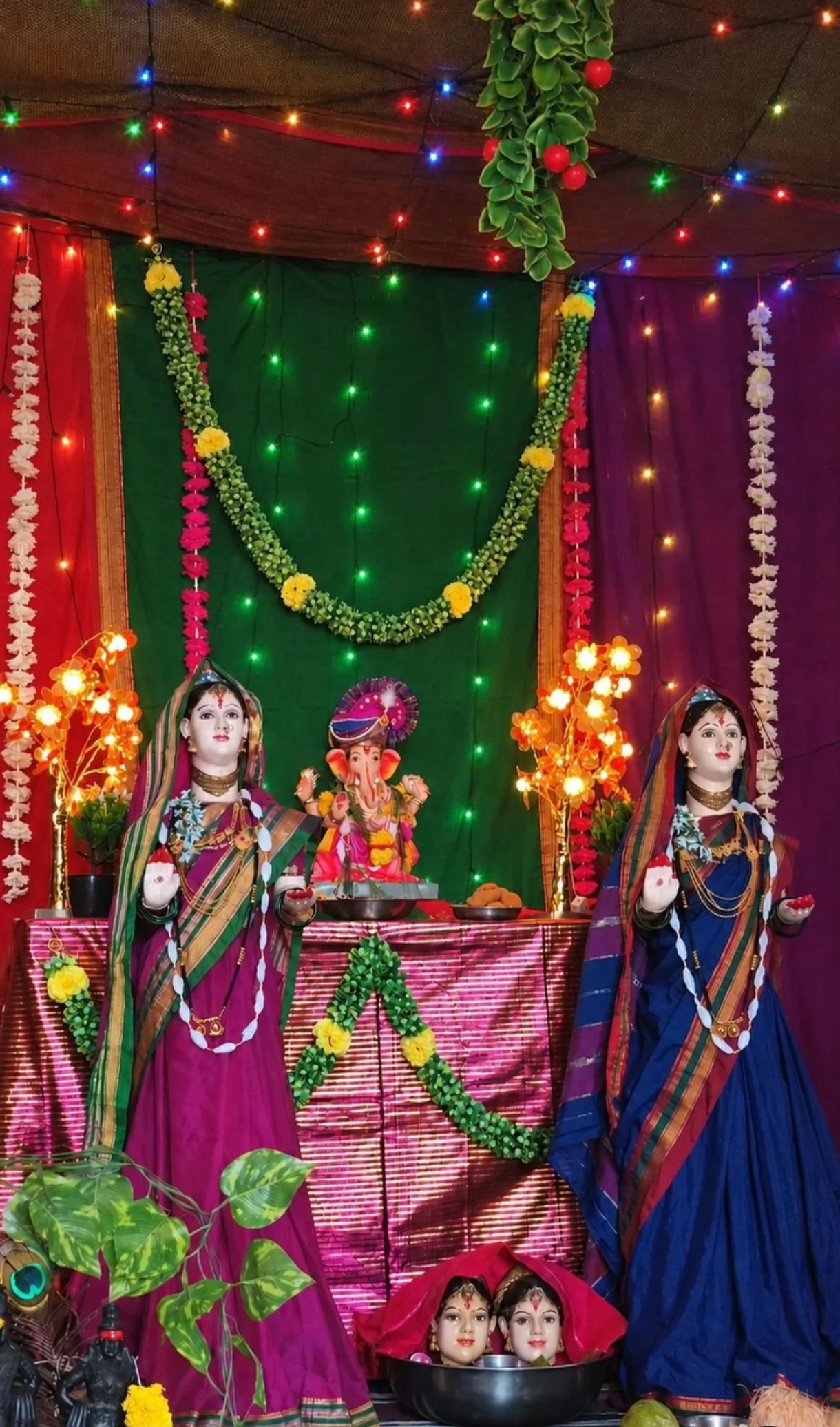 गणपती ज्येष्ठा गौरी आणि कनिष्ठा गौरी