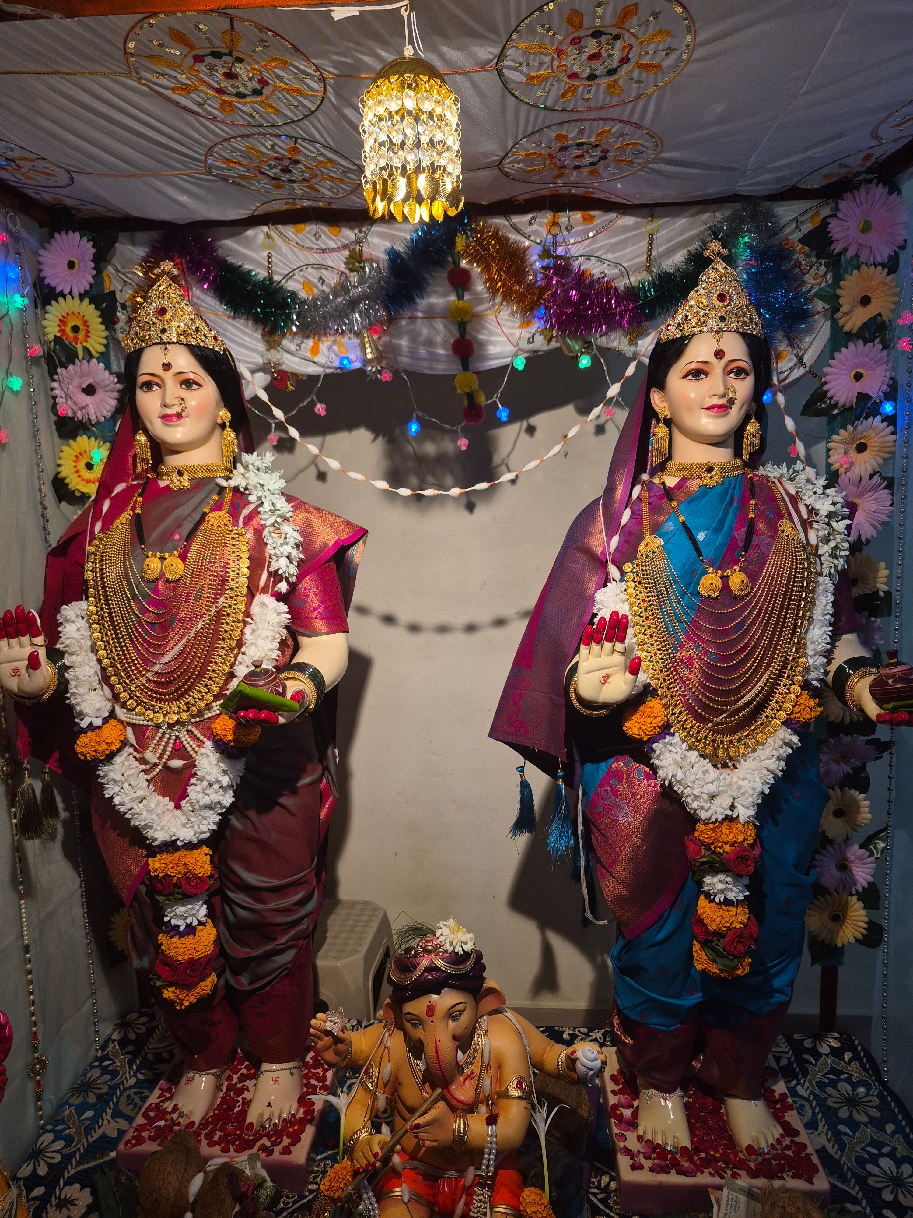 आमच्या गौराई