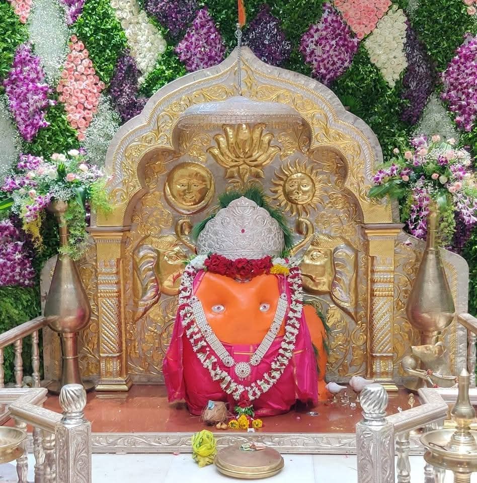 Famous Ganeshpith at Marathwada RajurchaGanesha:Dr Suvarna Hubekar