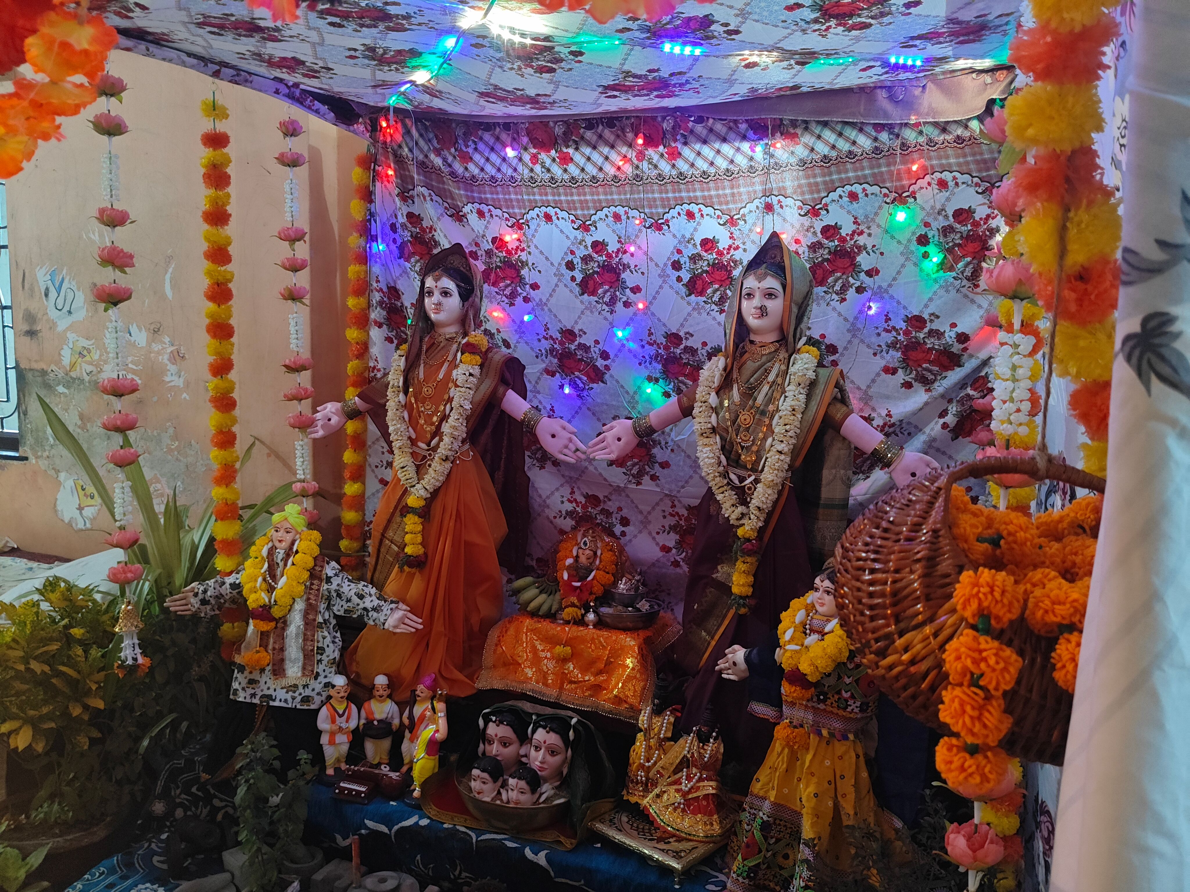 आमचा बप्पा आणि श्री लक्ष्मी