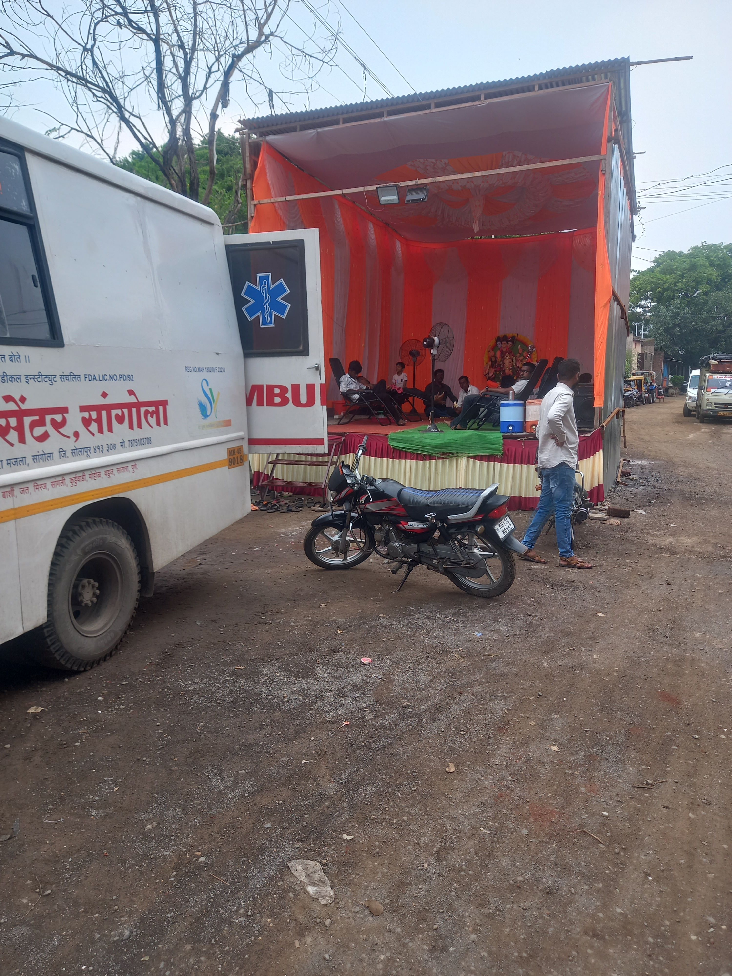 गुरुपंचाक्षरी गणेश मंडळ घोंगडे गल्ली वैराग