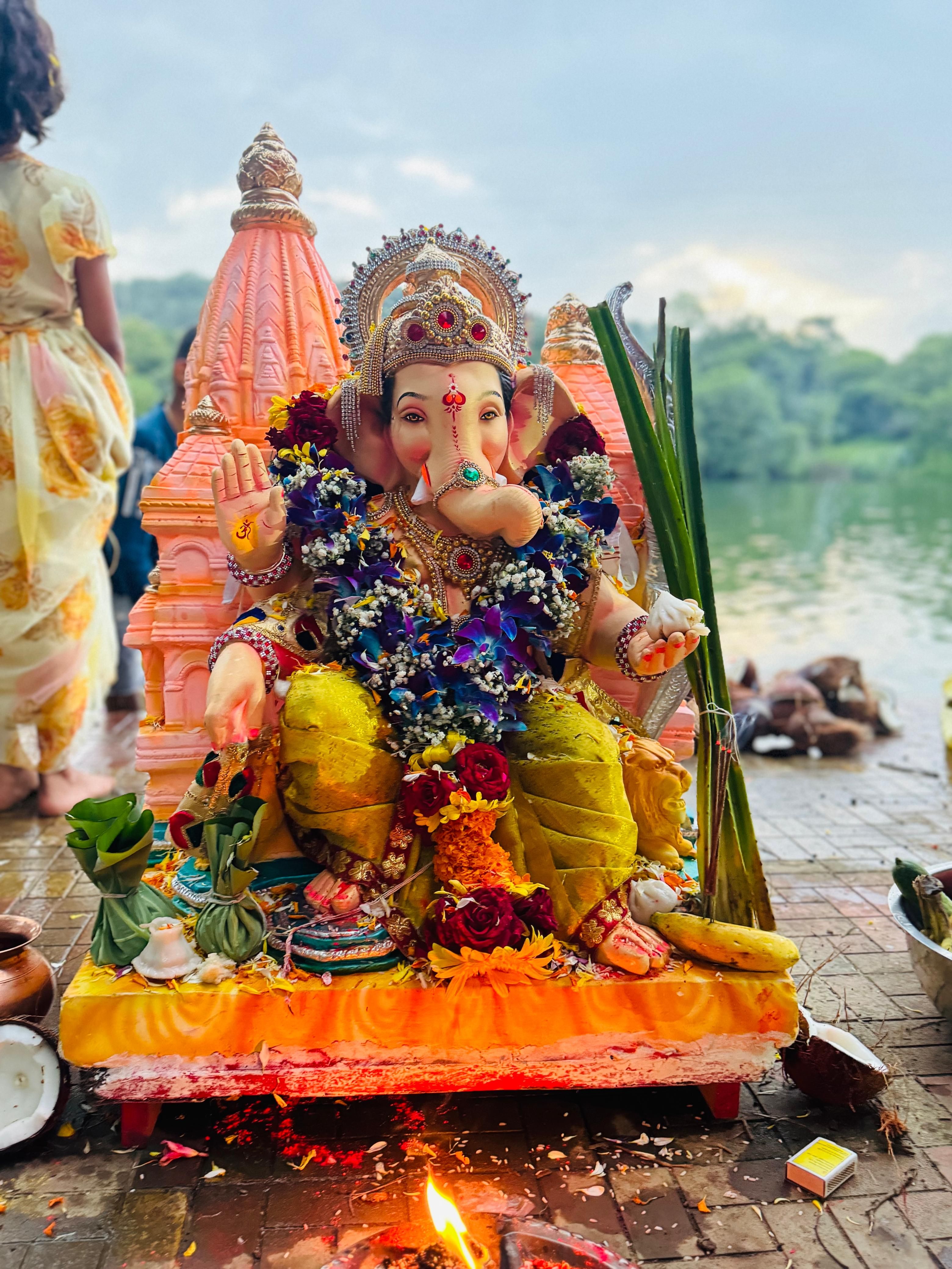पिंपळनेर नगरीत बाप्पाचे आगमन, सुख-समृद्धीचे होईल संवर्धन!"