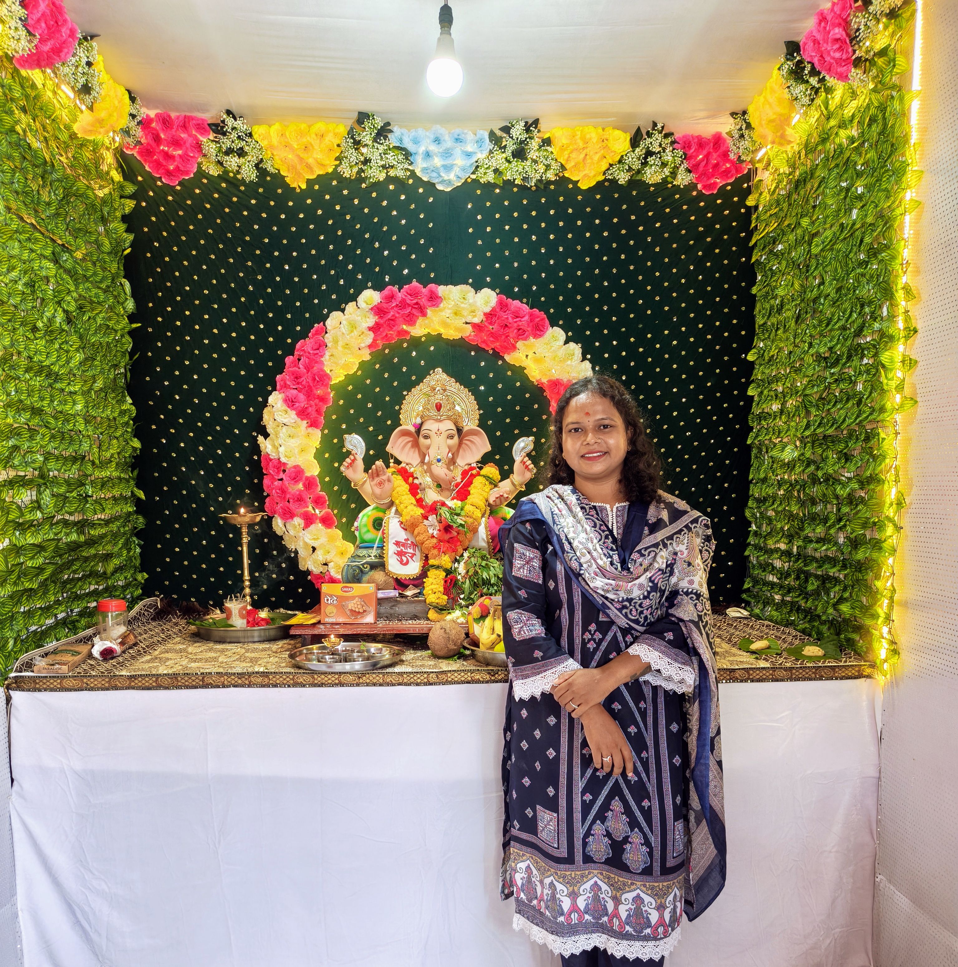 दरवर्षीप्रमाणे यावर्षीही आमच्या घरी गणपती बाप्पाचे मोठ्या उत्साहात आगमन झाले. 