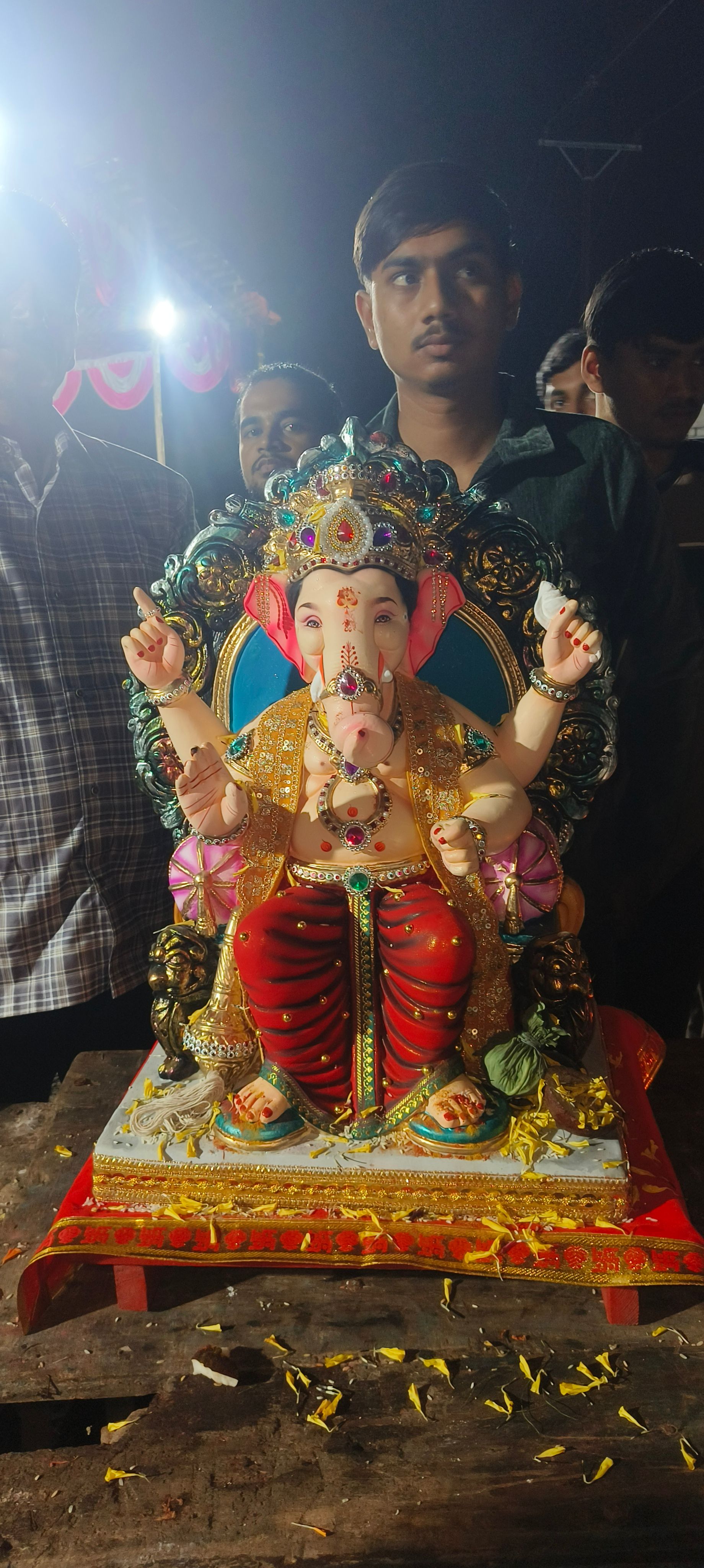 “आमच्या बाप्पाची आगमनकथा – भक्ती, श्रद्धा आणि आनंदाचा उत्सव”