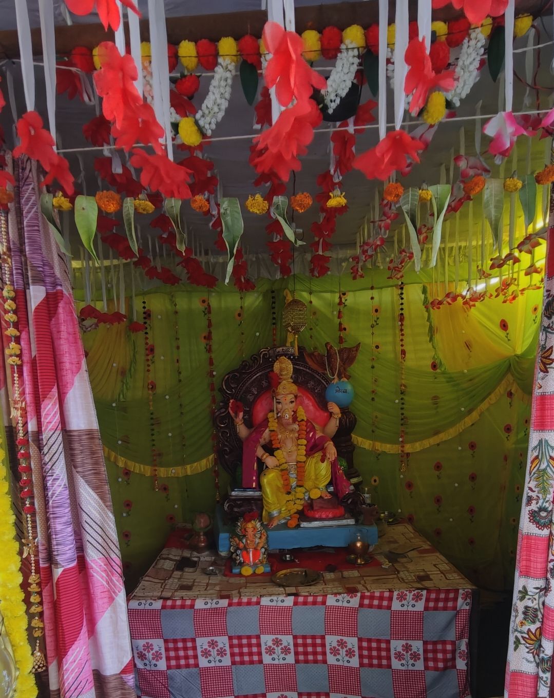 मंडळाचे सजावट खूप छान