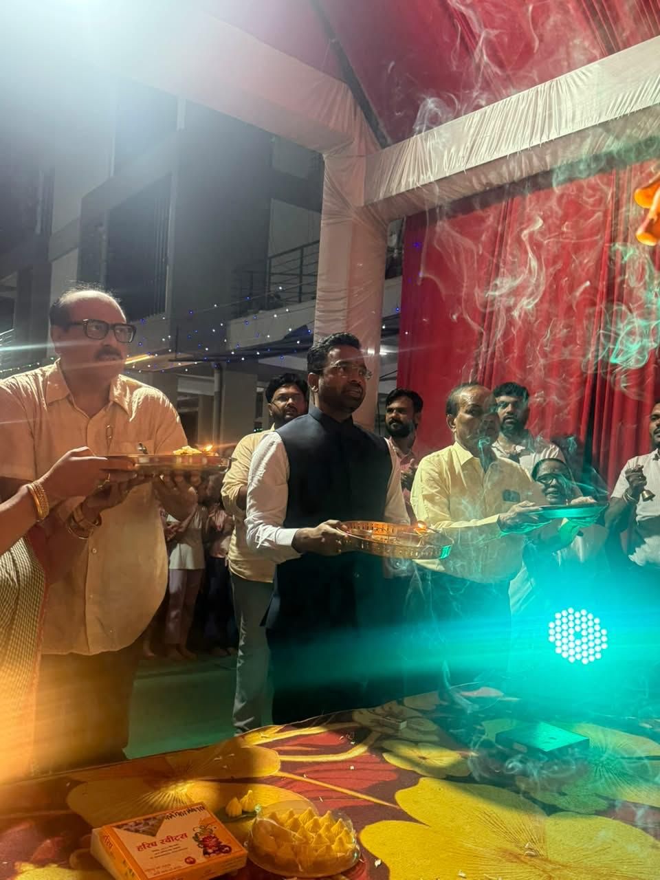 सुकृती अपार्टमेंट येथे श्रीगणेशाचे दर्शन