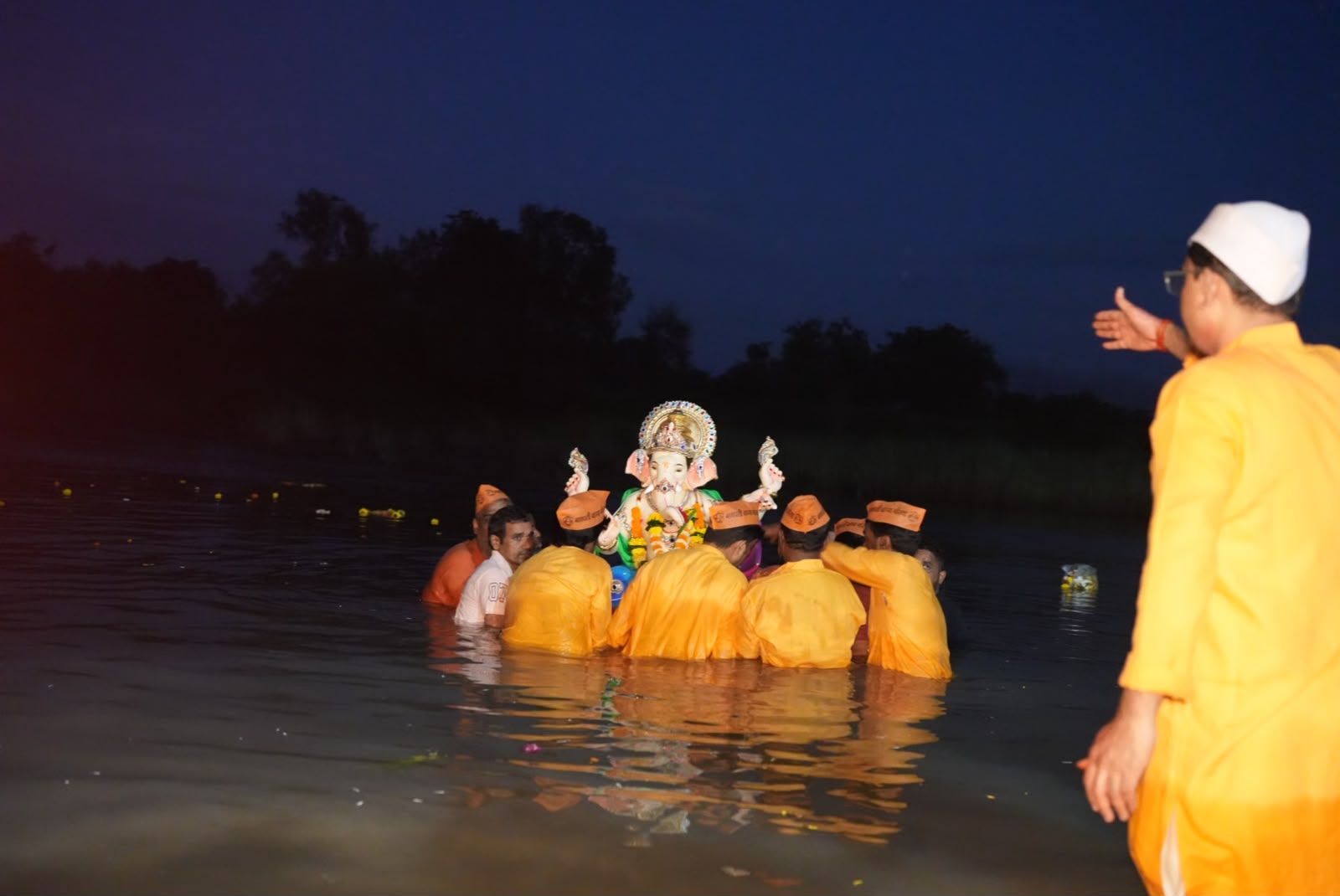 विसर्जन 