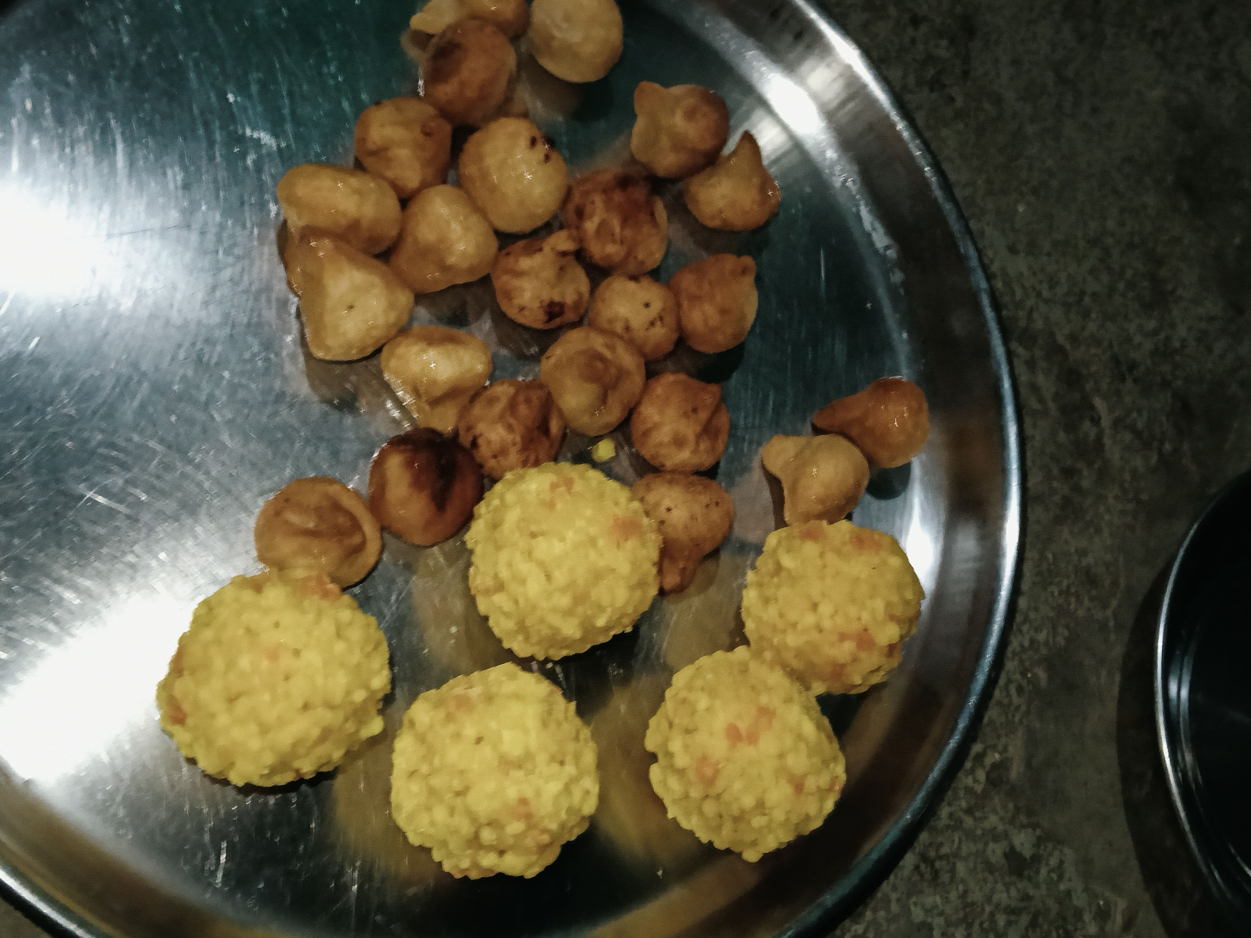 Havale's Modak