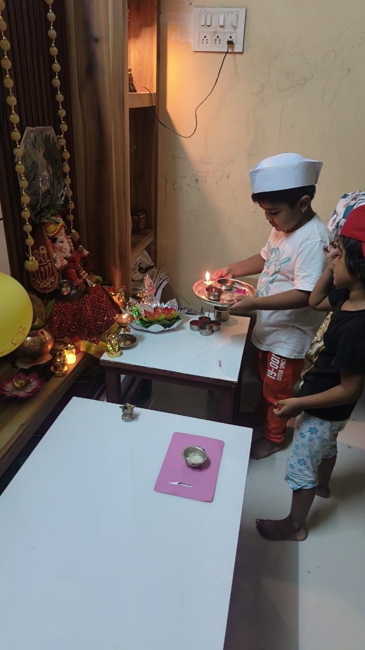 गणपती बाप्पा आरती 