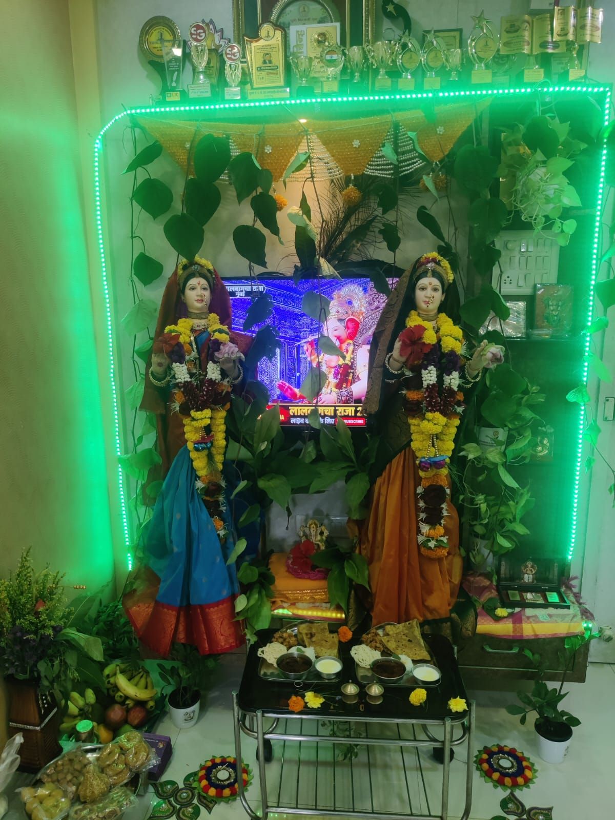 घरगुती गौरी गणपती, photo 2 of 2